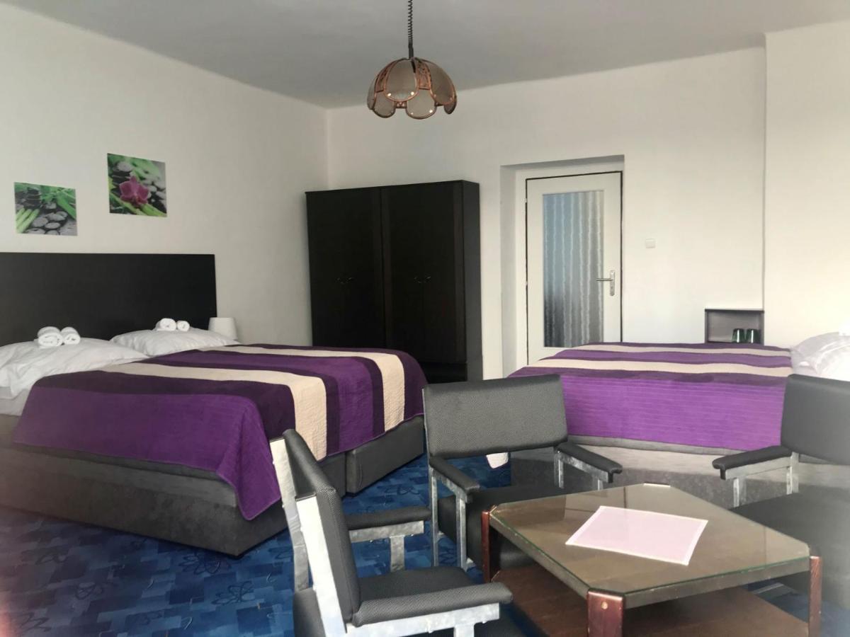 Hotel Bila Ruze Strakonice Εξωτερικό φωτογραφία