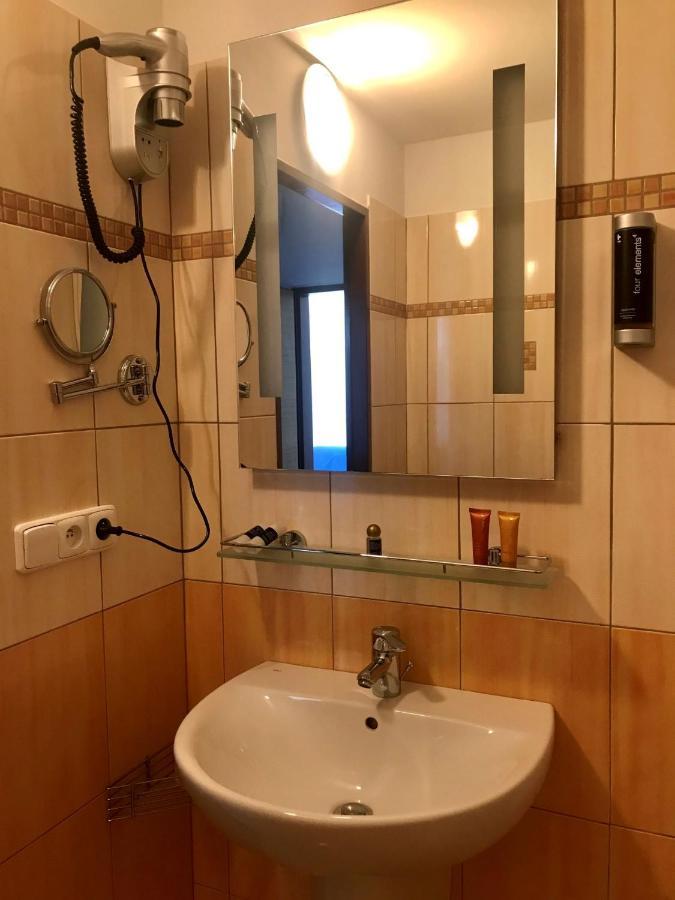 Hotel Bila Ruze Strakonice Εξωτερικό φωτογραφία